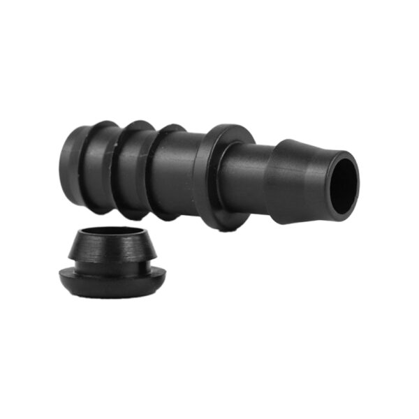 Conector inicial, utilizado en sistemas de riego tecnificado para la conexión inicial entre la fuente de agua y la red de tuberías de riego.